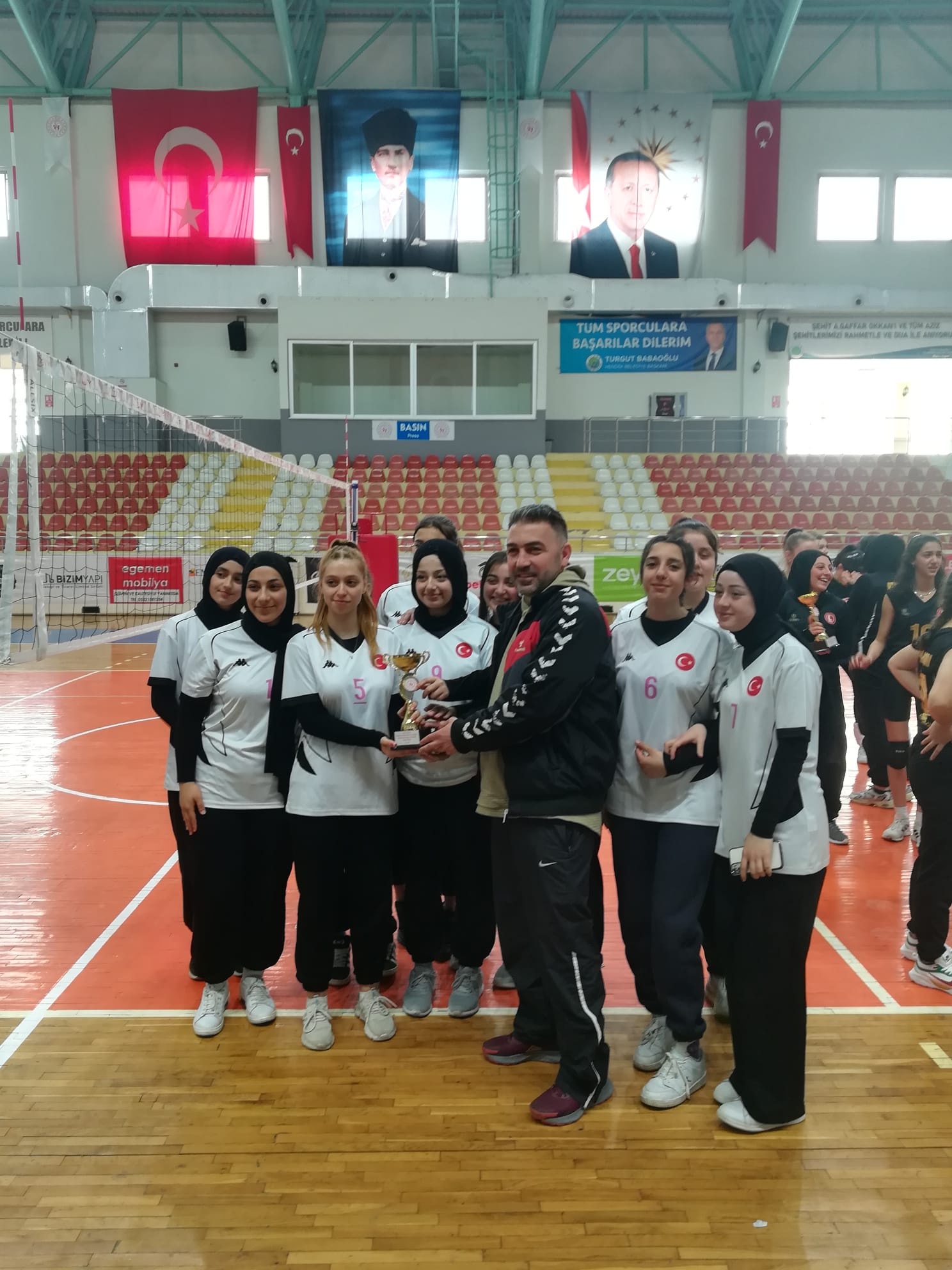 Genç Kızlar Voleybol şampiyonu belli oldu